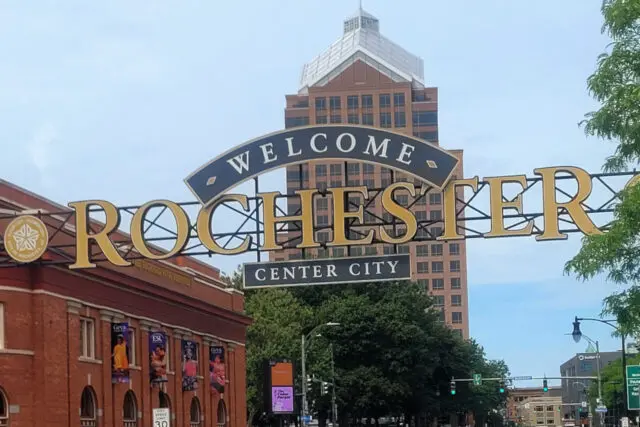 Rochester Welcome Sign